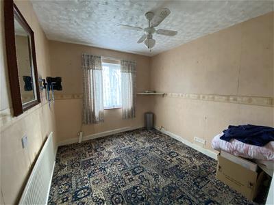 Dining room: